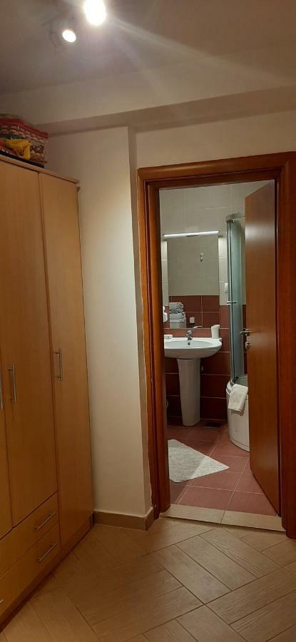 Apartamento Iskra Budva Exterior foto